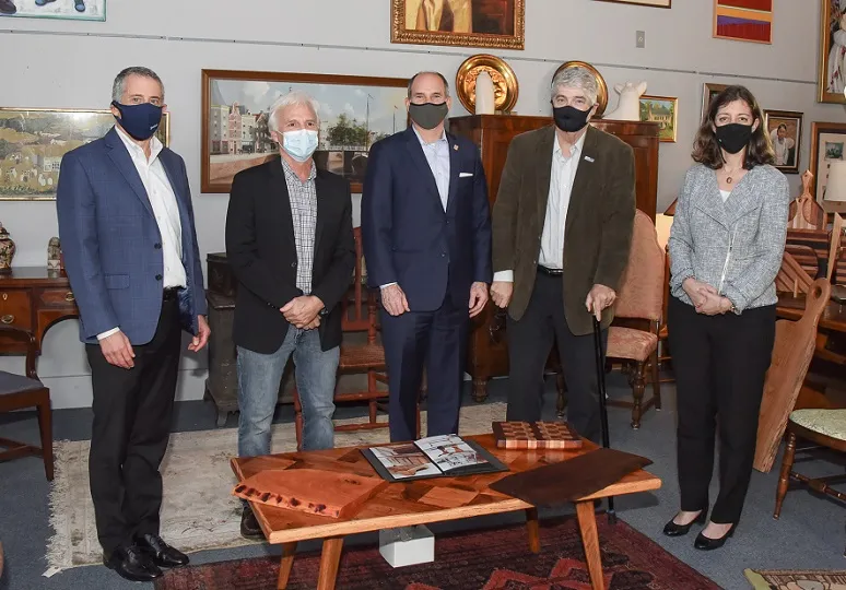 Timothy Smith and Charter executives